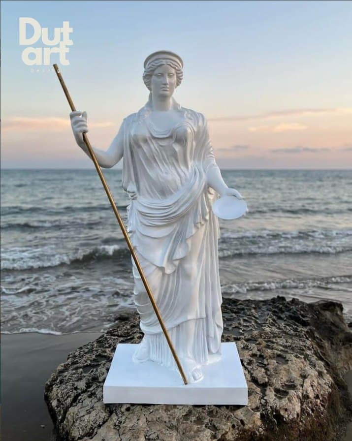 Antik Tanrıça Heykeli